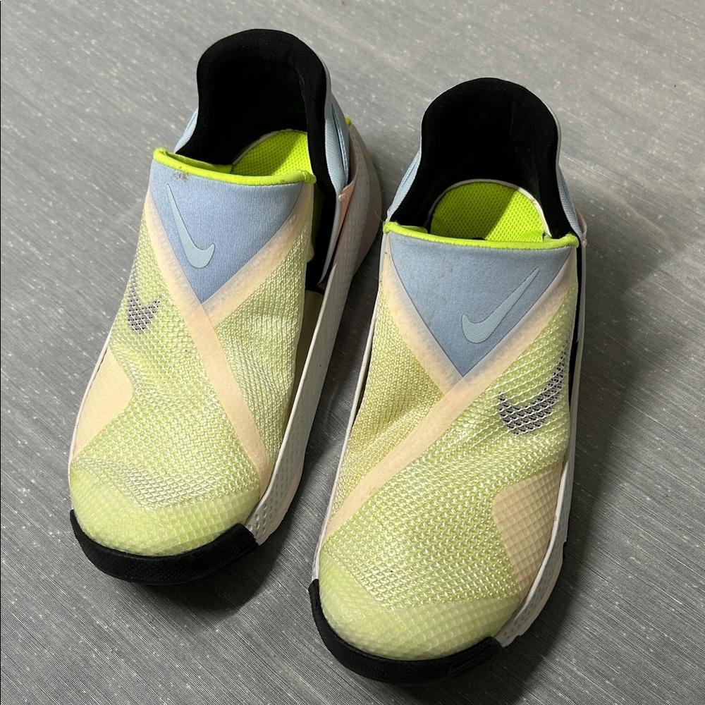 Nike FLYEASE Lime and Gray Athletic Shoes Slip on like new - Picture 2 of 6
